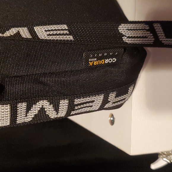 Supreme Crossbody - Picture 4 of 6